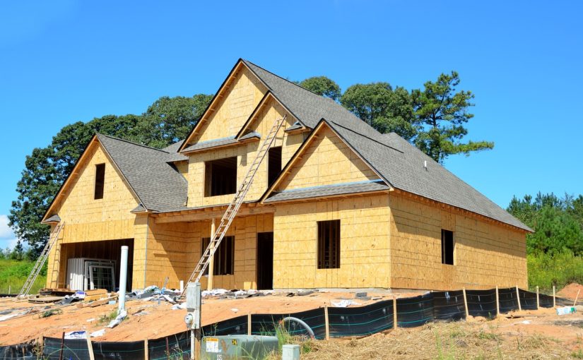 Adekwatnie z aktualnymi kodeksami nowo konstruowane domy muszą być oszczędne.
